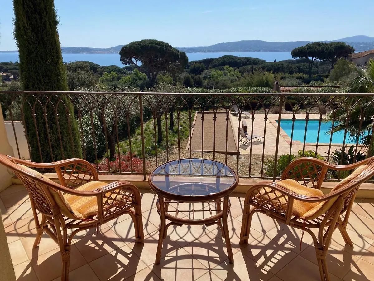 Bed and Breakfast La Mauresque Grimaud Frühstückspension