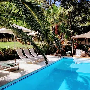 Frühstückspension Maison Prestige Roberto Geissini, Grimaud
